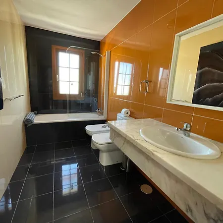 Tama Luxury & Relax Villa *